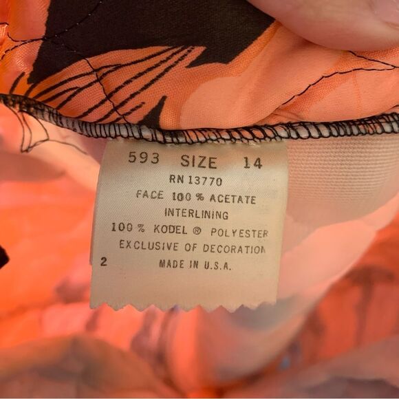 Vintage 1960s Pink & Black Floral Quilted Skirt with Patent Leather Belt - Med - Picture 9 of 11